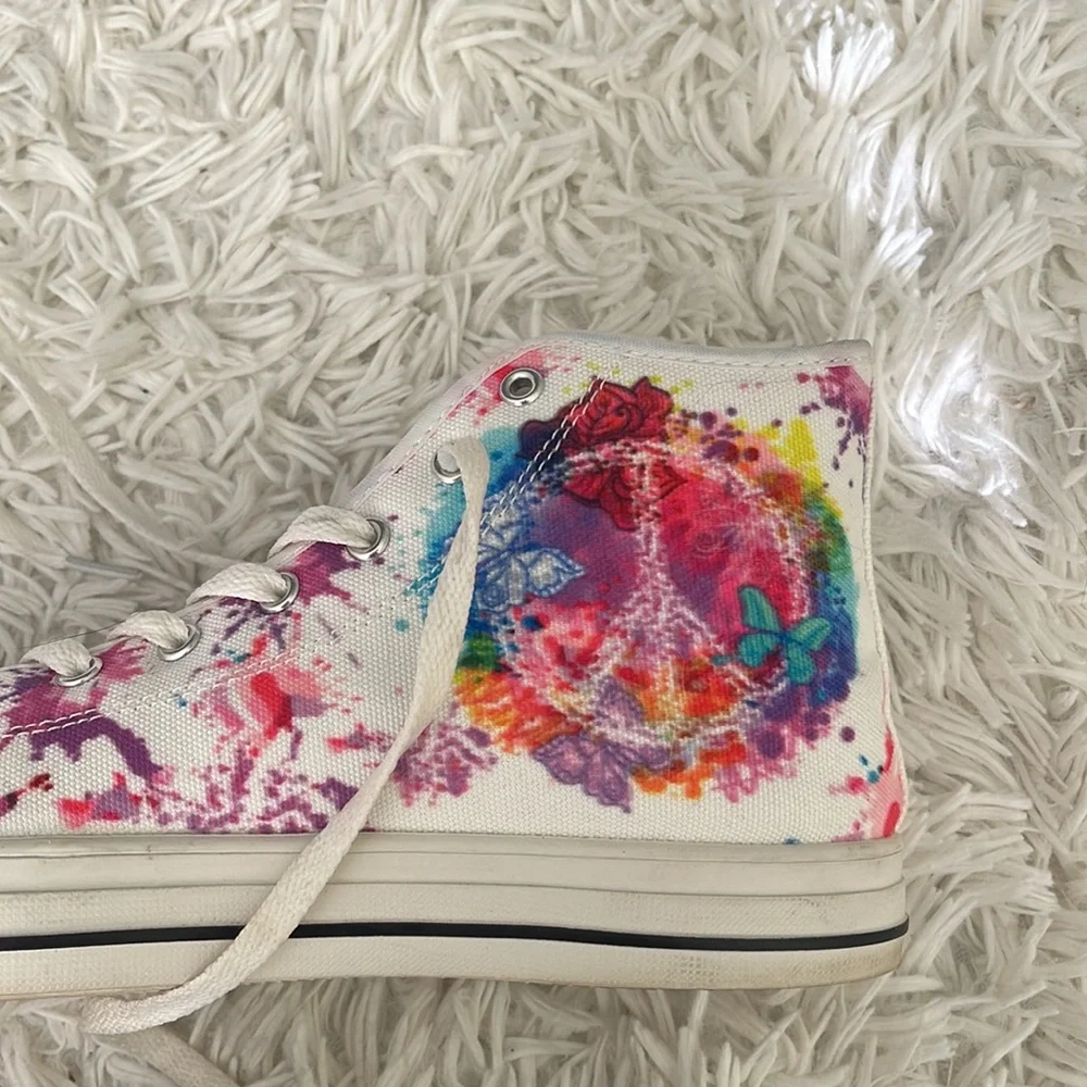 Retro Hippie 70’s Inspired Peace Sign High Top Sneakers Size 7.5